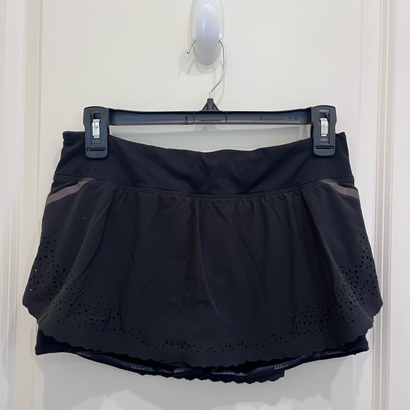 Black Lululemon Run a Marathon skirt size 4 - Picture 1 of 4
